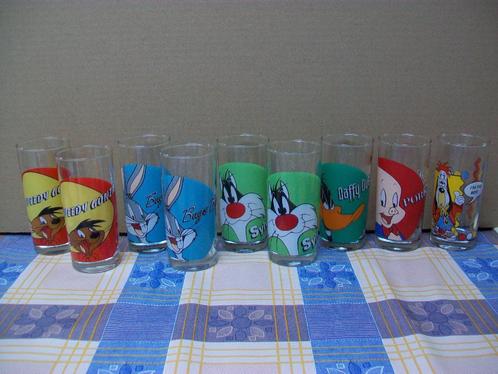 Disney Glazen Glas - Looney Tunes - Warner Bros - Droopy, Verzamelen, Disney, Zo goed als nieuw, Servies, Overige figuren, Ophalen of Verzenden