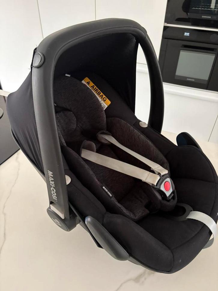 Maxi cosi Pebble Pro i-size, Kinderen en Baby's, Autostoeltjes, Maxi-Cosi, Autogordel, Ophalen