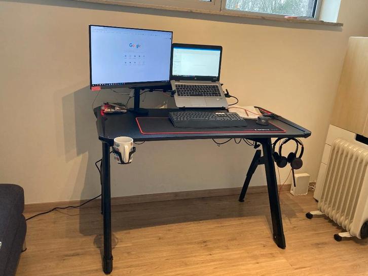 Monitor 24inch incl. monitor arm 2 schermen of laptop+scherm, Computers en Software, Monitoren, Gebruikt, IPS, HD, Ophalen