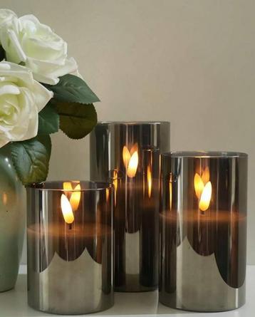 Set van 3 luxe LED Pilaarkaarsen Vlamloos met afstand  beschikbaar voor biedingen
