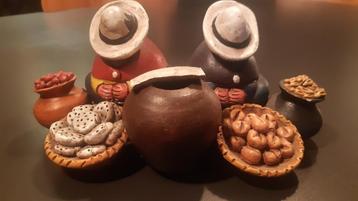 figurine, poterie, signée Morit, 2 mexicains endormis, Enlèvement ou Envoi