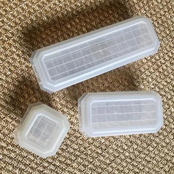 3 plastic huishoudcontainers opbergdoosjes voedsel Araven beschikbaar voor biedingen