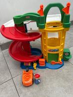 Fisher Price LP Racin' Ramps Garage + wagen+poppetje, Kinderen en Baby's, Speelgoed | Fisher-Price, Ophalen, Zo goed als nieuw