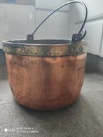 Grote koperen sierketel  met hengsel, Ophalen