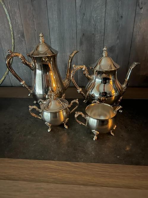 Koffie- en theeservies - zilver mooi onderhouden en regelmat, Antiek en Kunst, Antiek | Servies compleet, Ophalen of Verzenden