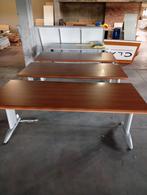 Bureau topkwaliteit, Ophalen, Bureau