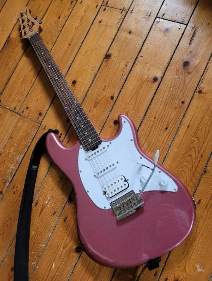 Sterling/Music Man Cutlass CT-50 HSS in perfecte staat, Muziek en Instrumenten, Snaarinstrumenten | Gitaren | Elektrisch, Zo goed als nieuw
