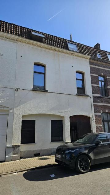 Immeuble de rapport au centre de Tournai, Tournai