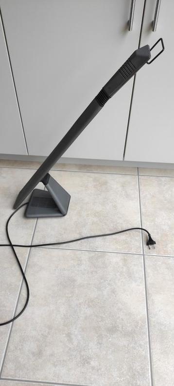 Progetti bureaulamp van Giampiero Tonetti  Italiaans design, beschikbaar voor biedingen