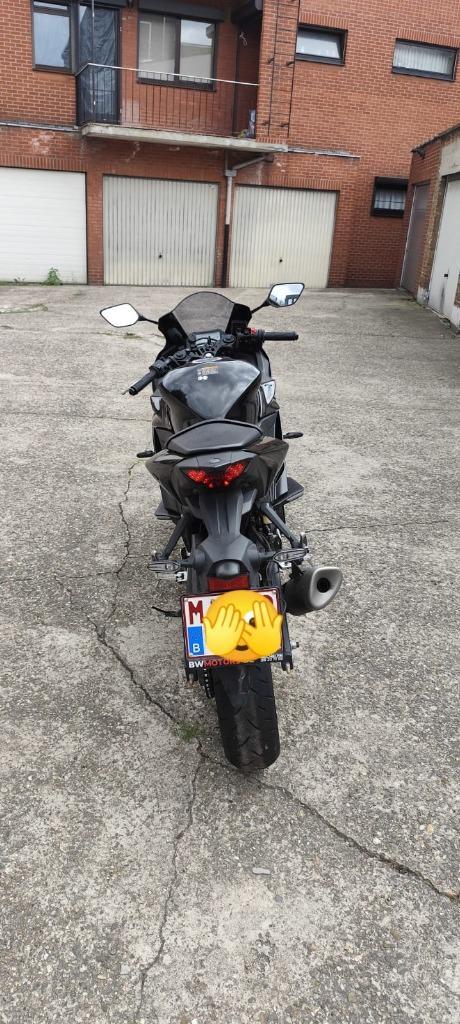 Te koop: Yamaha YZF-R3 2023, Motoren, Motoren | Yamaha, Particulier, Sport, 12 t/m 35 kW, 2 cilinders, Minimaal motorrijbewijs A2