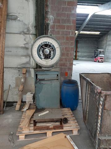 Balance industrielle GRATUITE, Elektronische apparatuur, Weegschalen, Ophalen, Niet werkend, Winkelweegschaal, 100 kg of meer