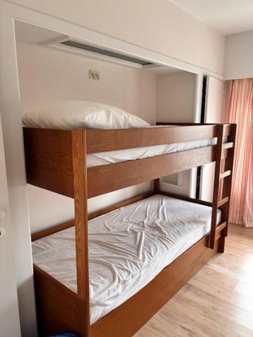 Houten stapelbed  beschikbaar voor biedingen
