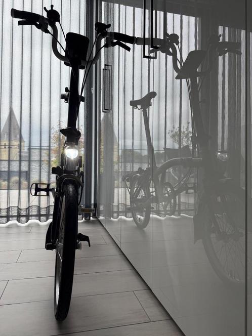 Mooie zwarte Brompton H6R, Fietsen en Brommers, Fietsen | Vouwfietsen, Zo goed als nieuw, Brompton, 16 tot 18 inch, Totaal opvouwbaar