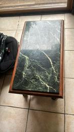 Petite table en marbre sur roues 66x37x39, Antiek en Kunst, Antiek | Schoolplaten