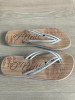 Mooie teenslippers O’Neill, maat 40, Kleding | Dames, Schoenen, Slippers, Beige, Ophalen of Verzenden, Zo goed als nieuw