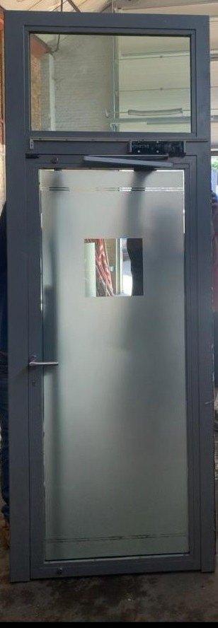 Porte vitrée blindée d'une ancienne banque 98.5 x 272.5 cm, Doe-het-zelf en Bouw, Raamkozijnen en Schuifdeuren, Zo goed als nieuw