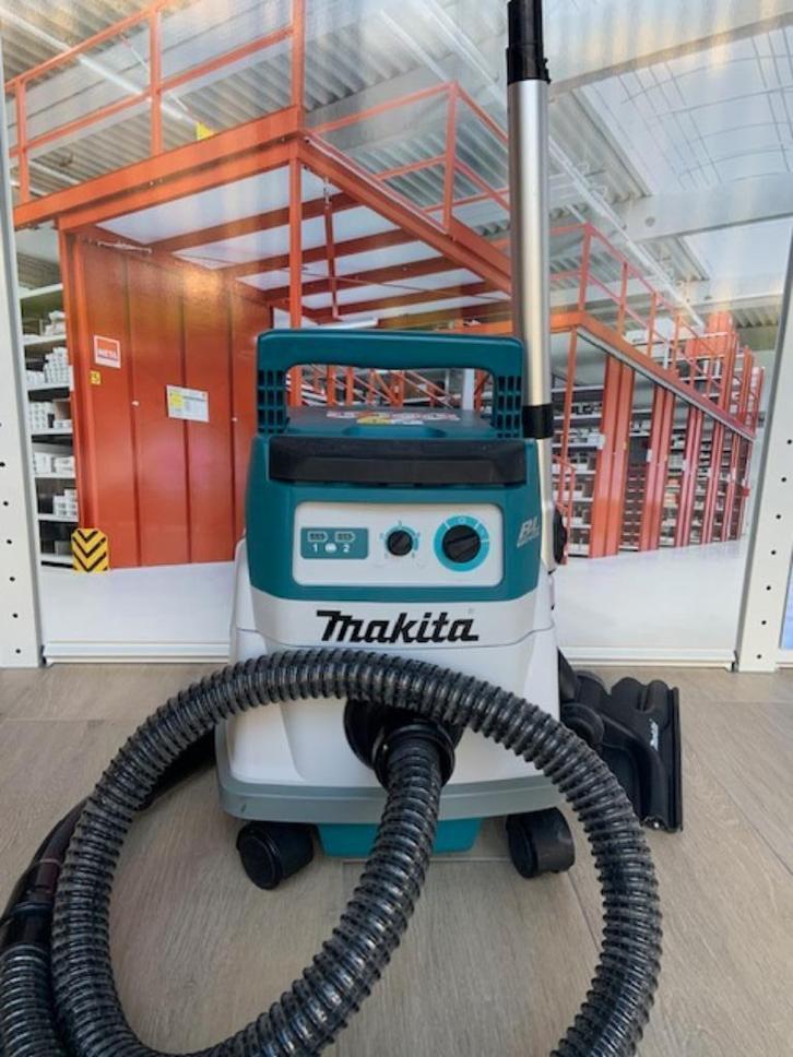 Makita stofzuiger DVC866 – 18V, Elektronische apparatuur, Stofzuigers, Zo goed als nieuw, Stofzuiger, Reservoir, Ophalen