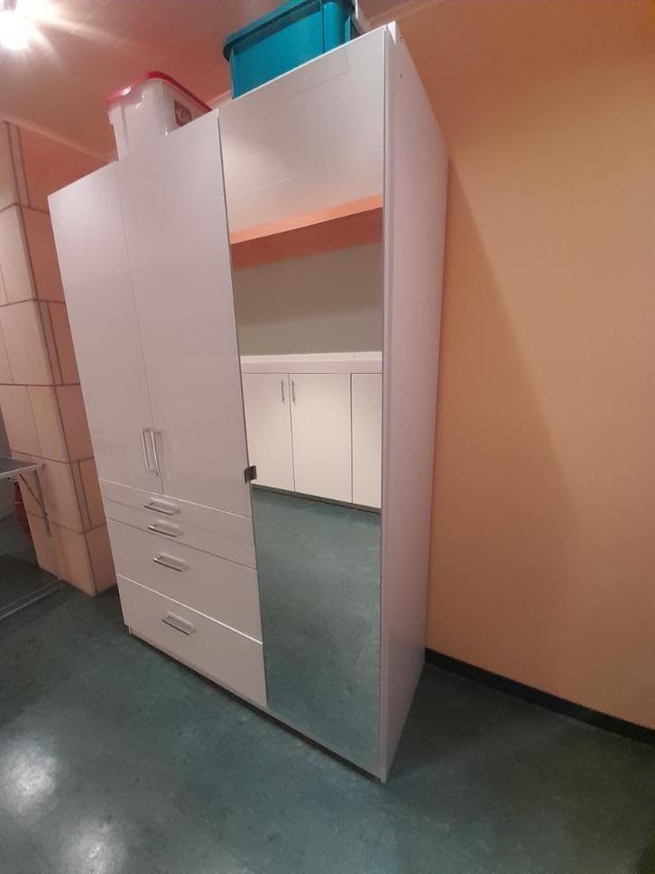 kleerkast hoogglans wit met spiegeldeur, Huis en Inrichting, Kasten | Kleerkasten, Zo goed als nieuw, 150 tot 200 cm, 100 tot 150 cm