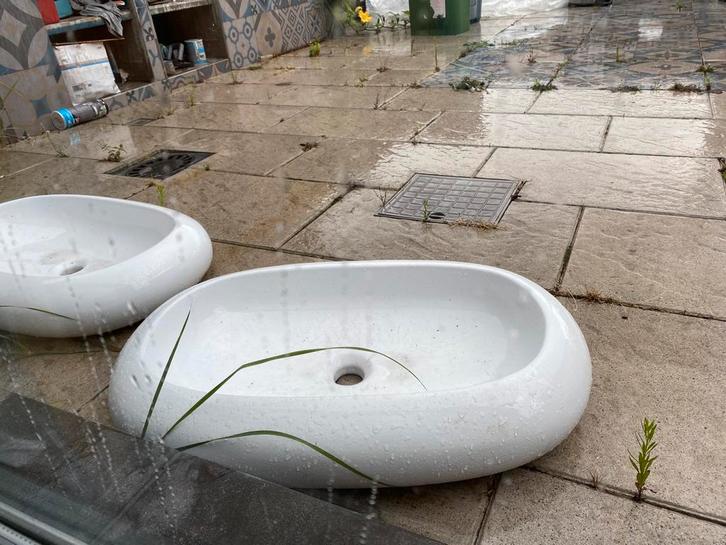 2 Nieuwe lavabo voor badkamer en in voor de keuken, Huis en Inrichting, Keuken | Keukenbenodigdheden, Zo goed als nieuw, Ophalen