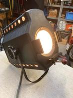 Theaterspot zwart ADB BU5, Ophalen