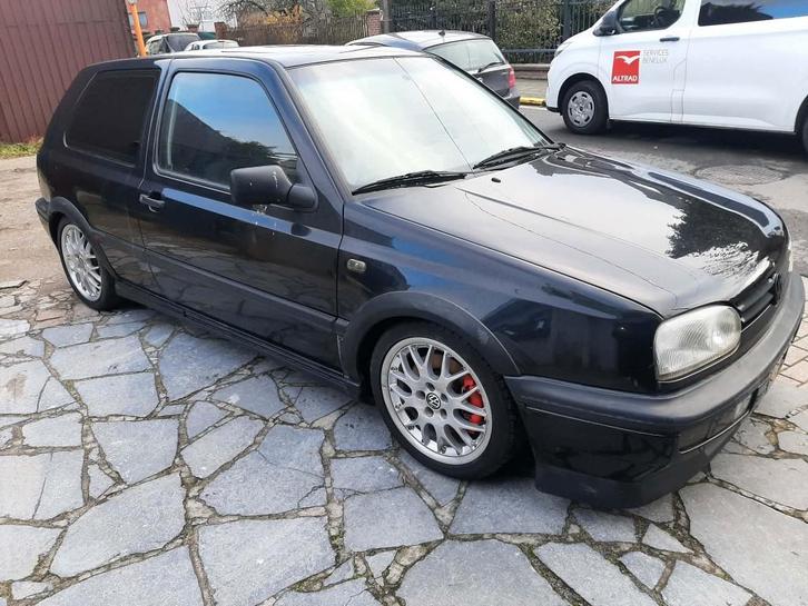 Golf 3 GTI 8s 20ieme Anniversaire à restaurer, Autos, Volkswagen, Particulier, Golf, Essence, Boîte manuelle, Enlèvement