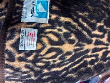 Bruin/ beige deken/ sprei eenpersoonsbed beschikbaar voor biedingen