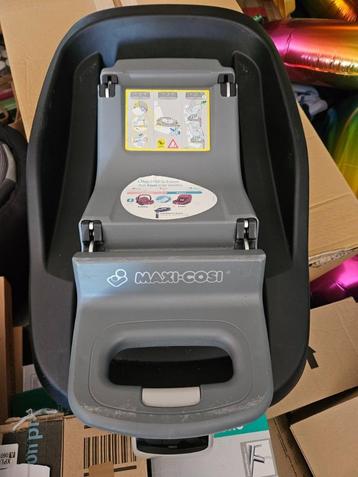 Maxi cosi Family Fix basis autostoel beschikbaar voor biedingen