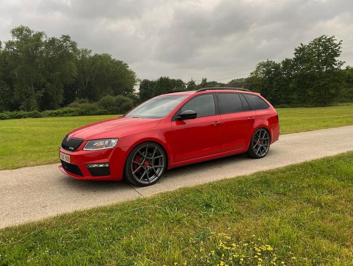 Skoda octavia rs 2017 tfsi dsg automaat, Auto's, Skoda, Particulier, Octavia, ABS, Achteruitrijcamera, Adaptieve lichten, Adaptive Cruise Control