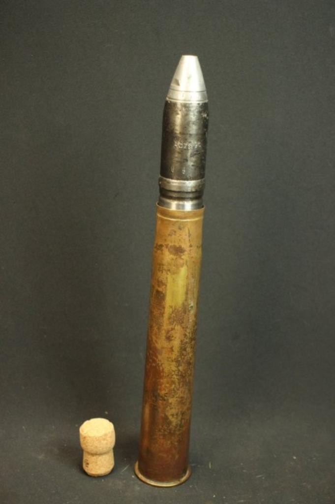 WO2 Duitse 3,7 cm Pak huls LEEG, Verzamelen, Militaria | Tweede Wereldoorlog, Ophalen of Verzenden