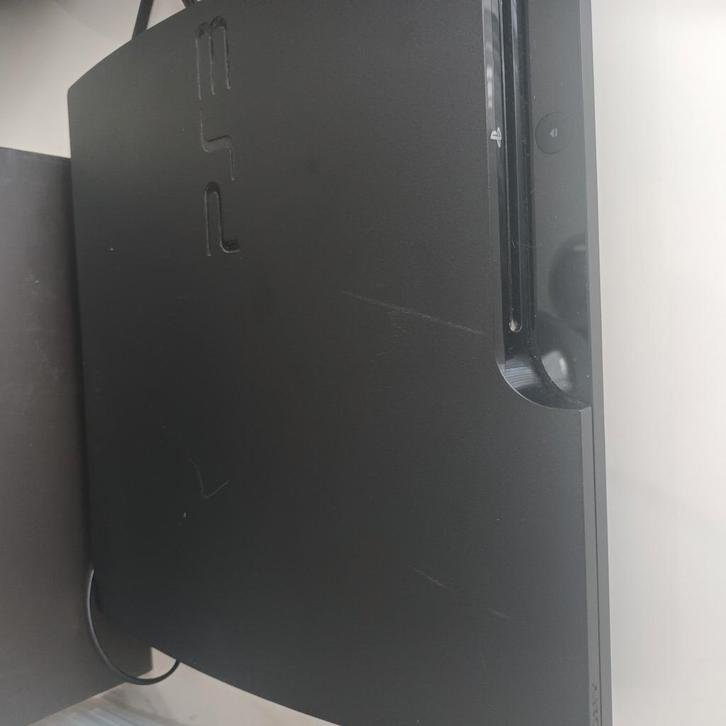 Ps3 Slim met 2 controllers, kabels en games, Games en Spelcomputers, Spelcomputers | Sony PlayStation 3, Gebruikt, Slim, Met 2 controllers