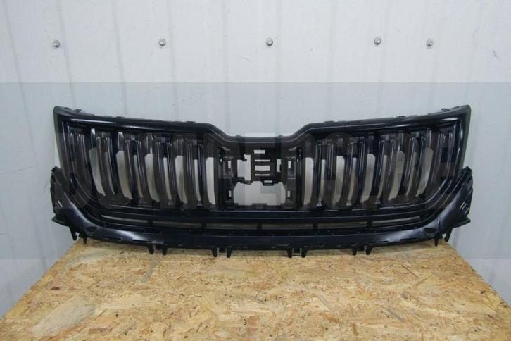 Grill Skoda Kodiaq 17-565853663 E Grille voorbumper KS8032 G, Auto-onderdelen, Overige Auto-onderdelen, Gebruikt, 6 maanden garantie