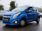 Chevrolet Spark 🟢1.0 ESSENCE 68CV / CLIMATISATION, Auto's, Chevrolet, Voorwielaandrijving, Stof, Blauw, Bedrijf