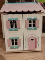 Houten poppenhuis, Enlèvement, Maison de poupées