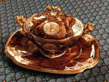 Bonbonniere Hubert Bequet  beschikbaar voor biedingen