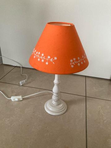 Sfeerlamp beschikbaar voor biedingen
