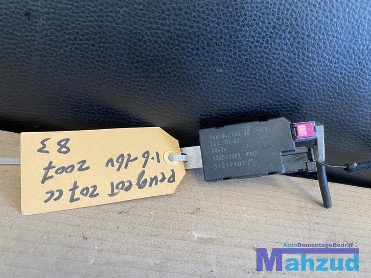 PEUGEOT 207 CC Antenne versterker 9661045780 2007-2015, Auto diversen, Autoradio's, Ophalen of Verzenden