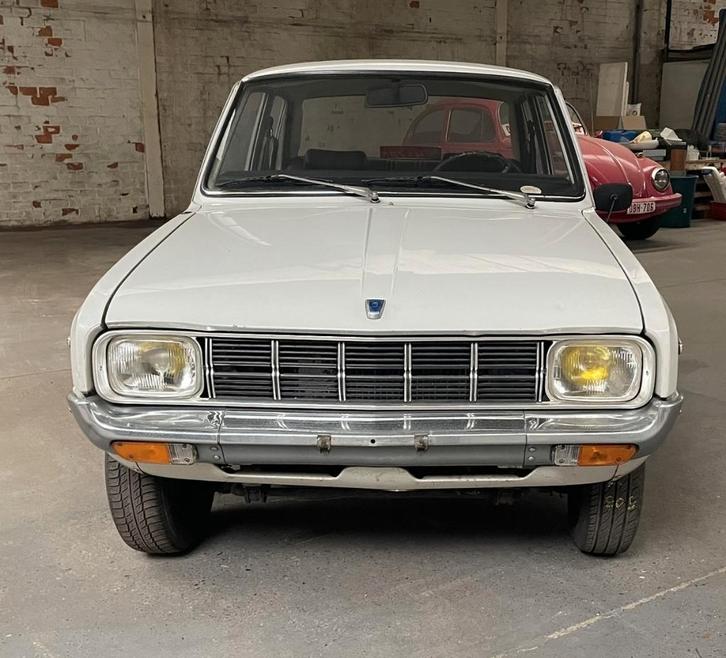 Unieke Mazda 1000 1972, Auto's, Oldtimers, Particulier, Mazda, Benzine, Stadsauto, 4 deurs, Handgeschakeld, Wit, Zwart, Leder