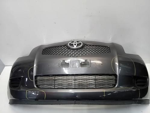 BUMPER VOOR Toyota Yaris II (P9) (01-2005/12-2014), Auto-onderdelen, Carrosserie, Bumper, Toyota, Voor, Gebruikt