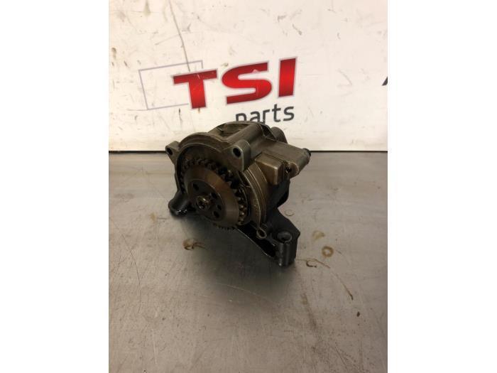 Oliepomp van een Volkswagen Golf, Auto-onderdelen, Motor en Toebehoren, Volkswagen, Gebruikt, 3 maanden garantie, Ophalen of Verzenden