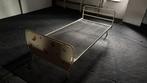 Bed, Ophalen