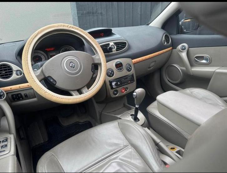 Renault Clio 3 Initiale Paris – Automatique – Full option, Auto's, Renault, ABS, Adaptieve lichten, Airconditioning, Bochtverlichting