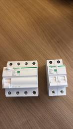 2 aardlekschakelaars / differentieel Schneider, Ophalen, Zo goed als nieuw