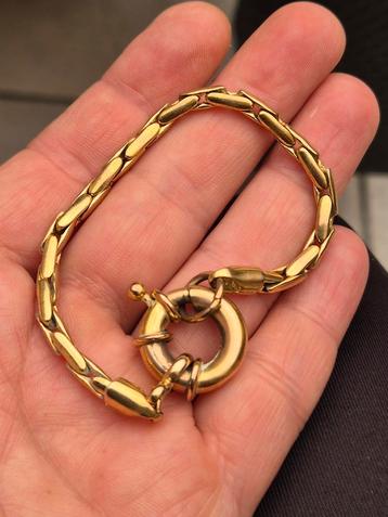 Vintage vergulde armband met goede slot  beschikbaar voor biedingen