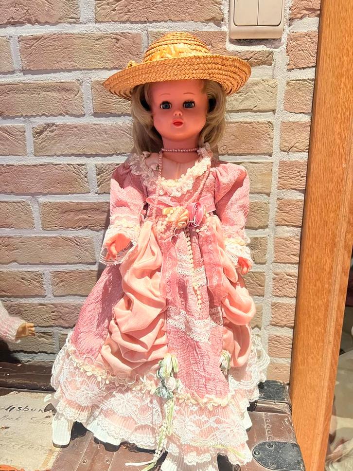 Vintage UNICA Belgium pop –45 cm/ Vintage UNICA Belgium doll, Verzamelen, Poppen, Pop, Ophalen of Verzenden