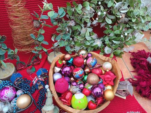 Boules de Noël diverses, Divers, Noël, Utilisé, Enlèvement