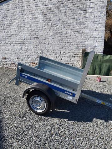 Gloednieuwe trailer van 1m35x1m breed met ladderhouder beschikbaar voor biedingen