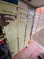 Vintage Lockerkast van een fabriek, Ophalen, Zo goed als nieuw