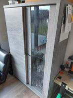 Kast en tafel, Maison & Meubles, Armoires | Vitrines, Enlèvement, Utilisé