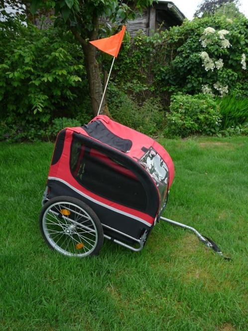 Remorque pour vélo pour chien ( ou à bagages), Fietsen en Brommers, Fietsaccessoires | Aanhangwagens en Karren, Gebruikt, Hondenkar