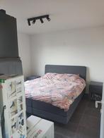 Boxspring Swiss Sense met twee bijhorende nachtkastjes, Huis en Inrichting, Slaapkamer | Boxsprings, Ophalen, Tweepersoons, Zo goed als nieuw